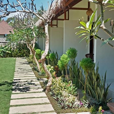 The Poetri Oka Hotel Batununggul Ngoại thất bức ảnh