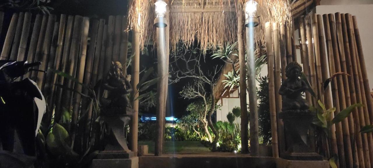The Poetri Oka Hotel Batununggul Ngoại thất bức ảnh