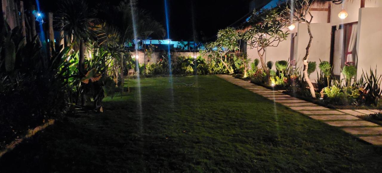 The Poetri Oka Hotel Batununggul Ngoại thất bức ảnh